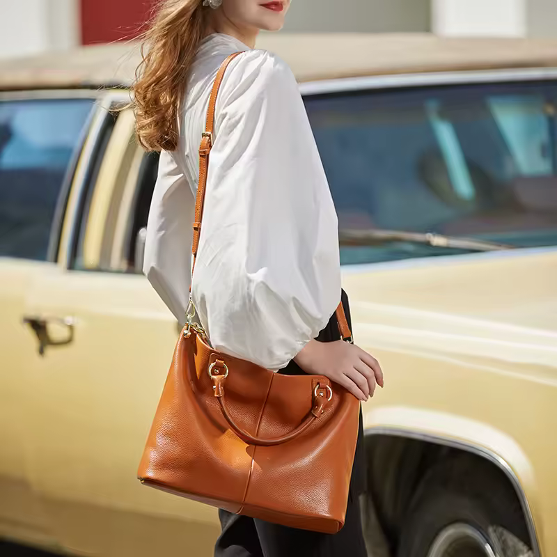 Genuine Leather Solid Luxury Large Capacity Elegant Crossbody Commuter Bag